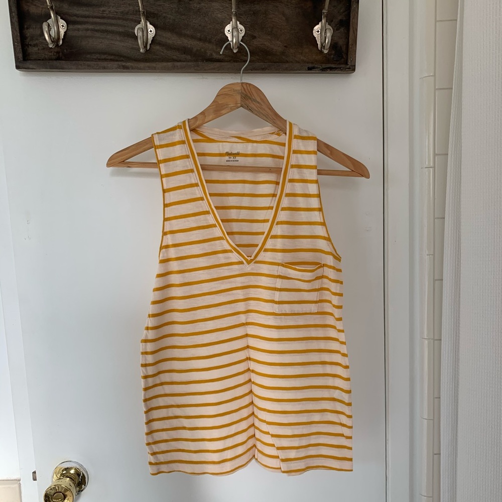 Madewell v-neck tank top size xs